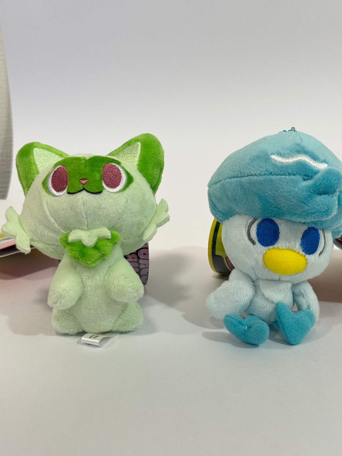 Pokémon Center Japan – Sprigatito & Quaxly Plush Keychain Set | Pokémon Dolls 2023 Scarlet & Violet Edition | Official Japanese Exclusive