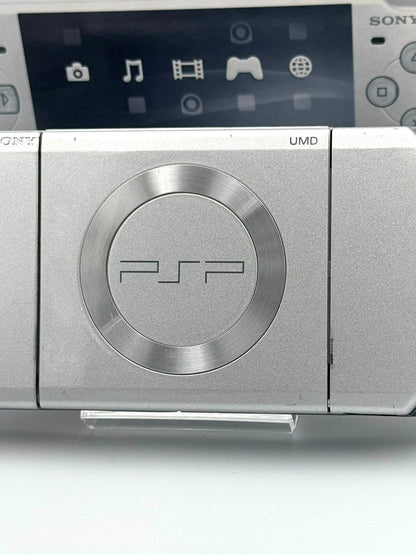 Sony PSP 2000 – Ice Silver (Boxed)