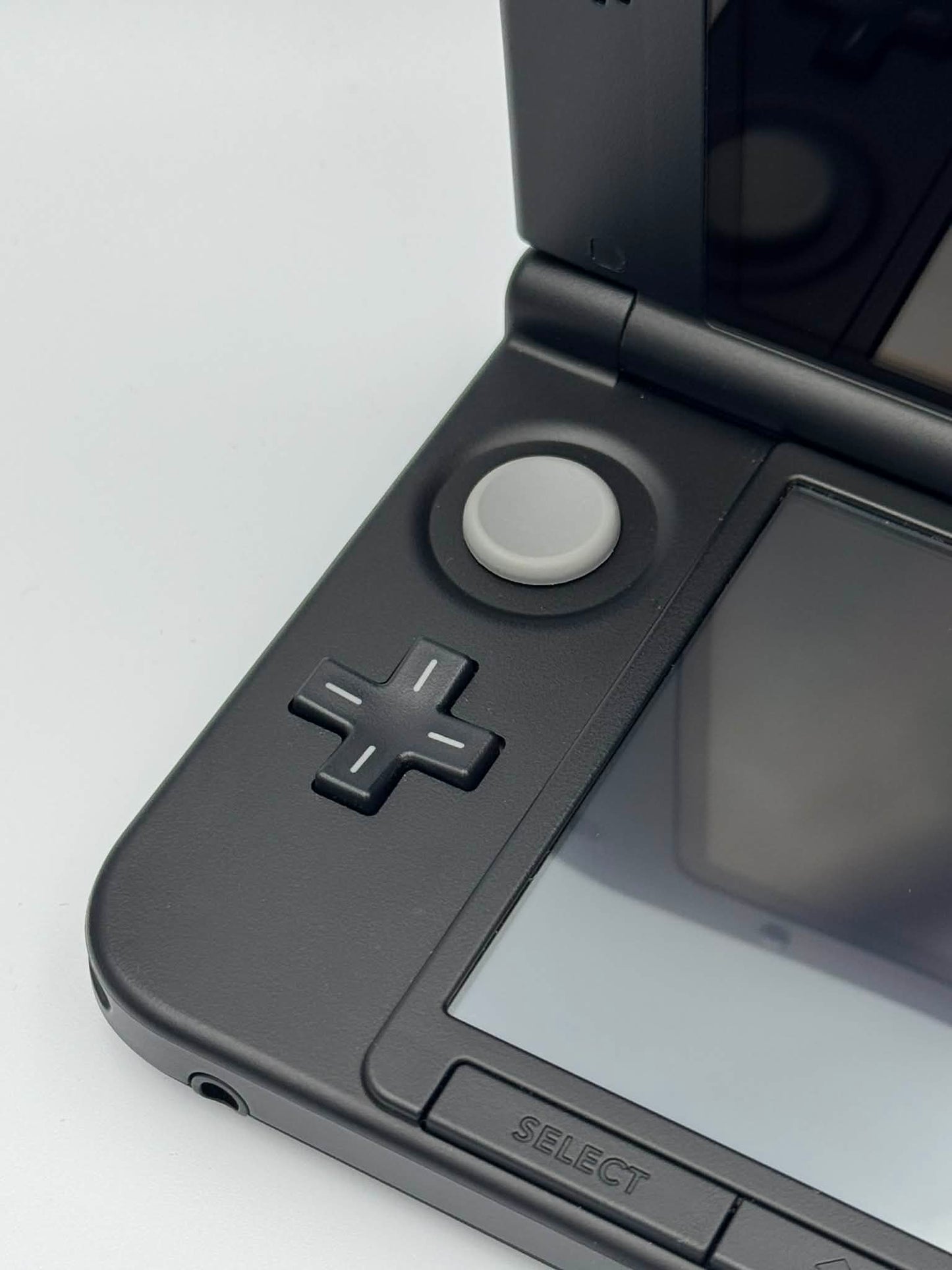 ニンテンドー3DS LL – ブラック（コンプリートボックス） 