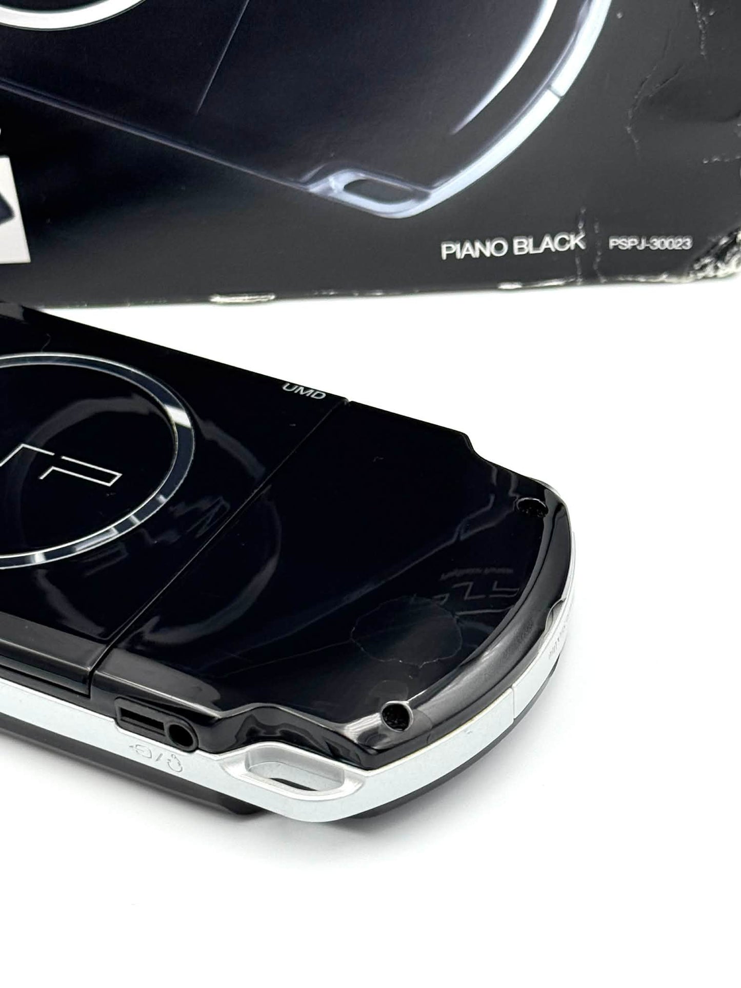 PSP 3000 – Piano Black VALUE PACK