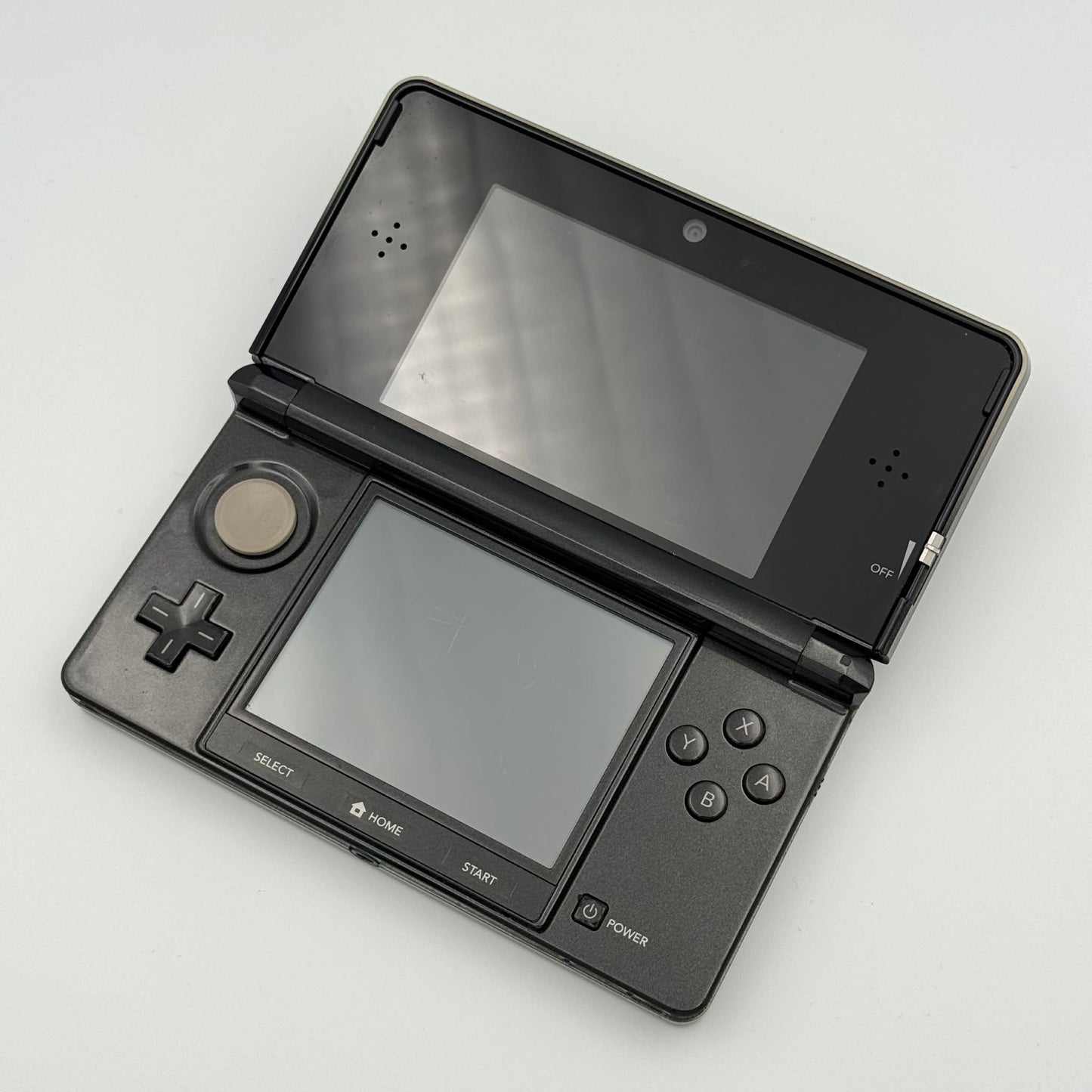 ニンテンドー3DS – グロスブラック - Bグレード