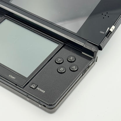 ニンテンドー3DS – グロスブラック - Bグレード