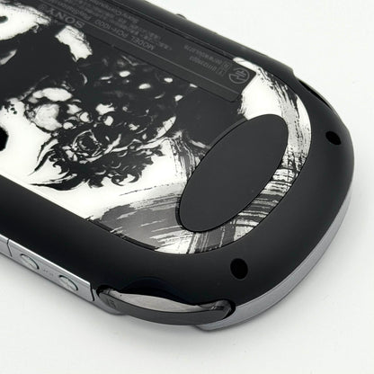 PS Vita 1000 – Toukiden Onigara Limited Edition