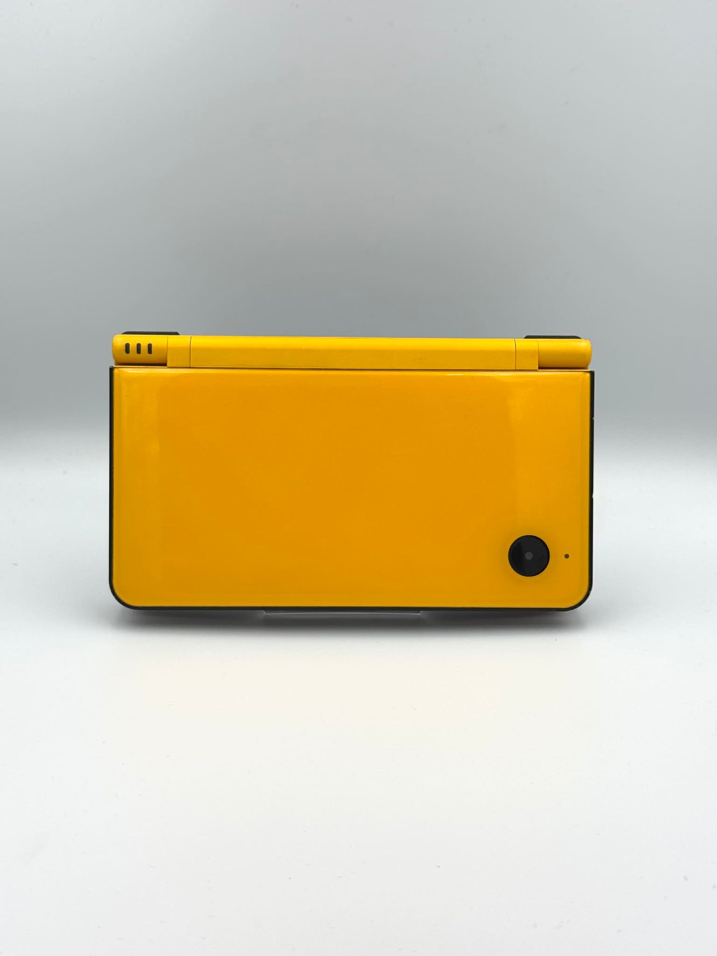 Nintendo DSi LL – Yellow Edition
