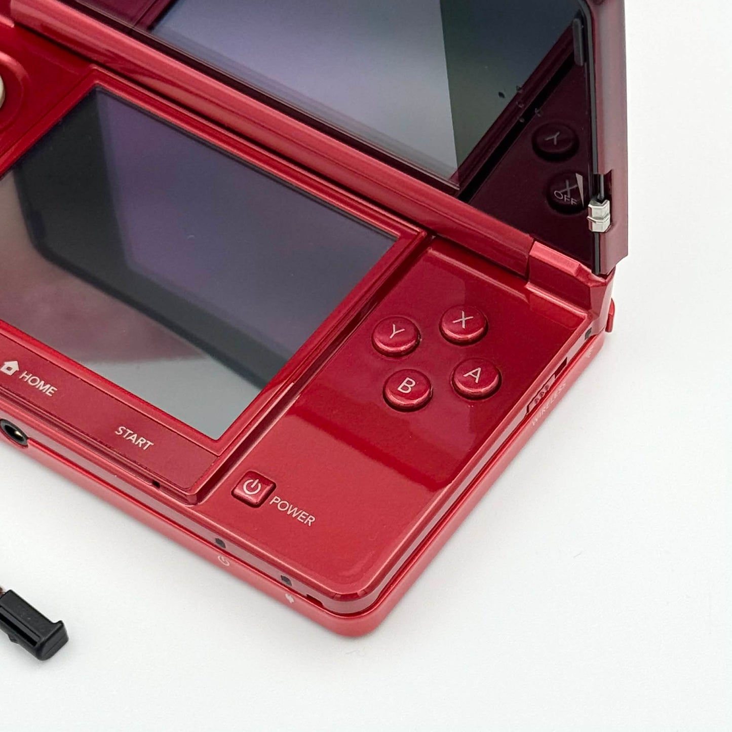 Nintendo 3DS – Flare red Boxed