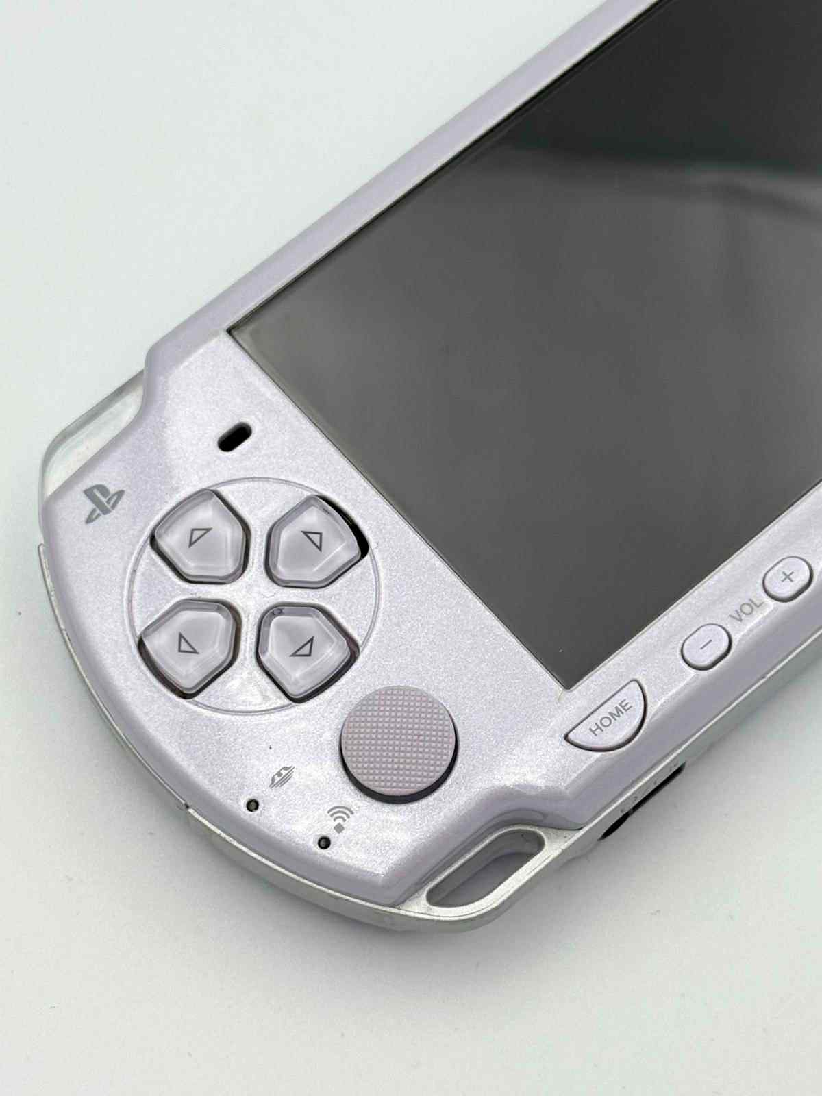 PSP 2000 ライト – パープル（ラベンダー）🇯🇵