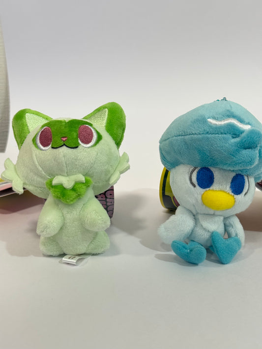 Pokémon Center Japan – Sprigatito & Quaxly Plush Keychain Set | Pokémon Dolls 2023 Scarlet & Violet Edition | Official Japanese Exclusive