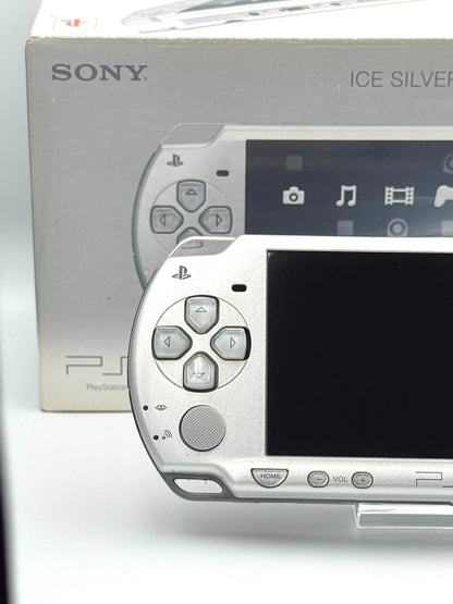 Sony PSP 2000 – Ice Silver (Boxed)