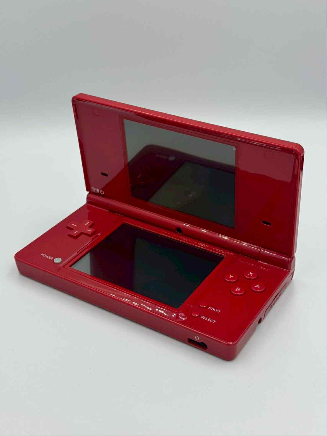 Nintendo DSi – Red