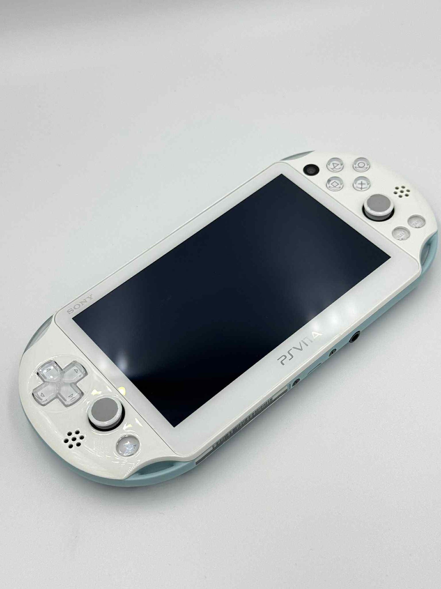 PS Vita 2000 – ホワイト＆ライトブルー🇯🇵 