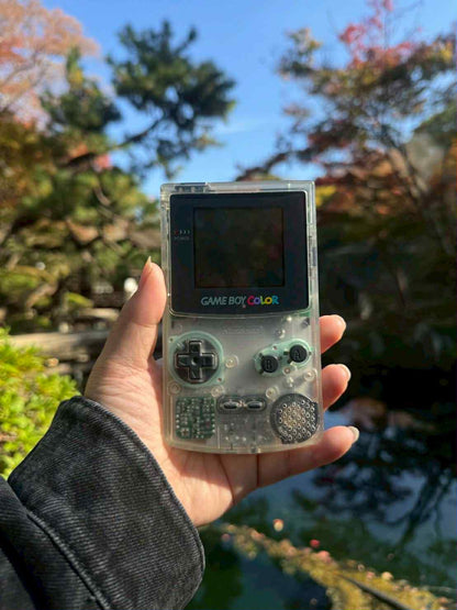 ゲームボーイカラー – クリア（透明シェル）