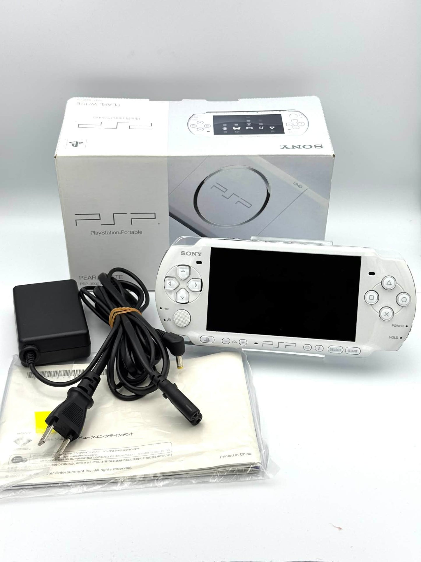 Sony PSP 3000 – Pearl White (Boxed)