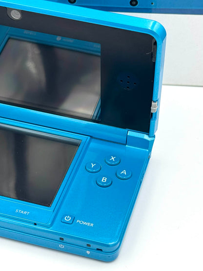 Nintendo 3DS – Light Blue (Complete in Box)