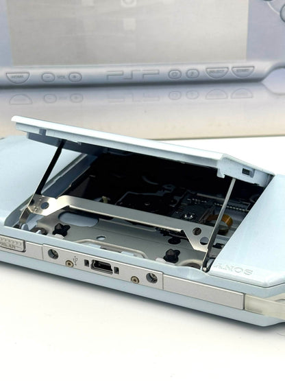 PSP-2000 – フェリシア・ブルー