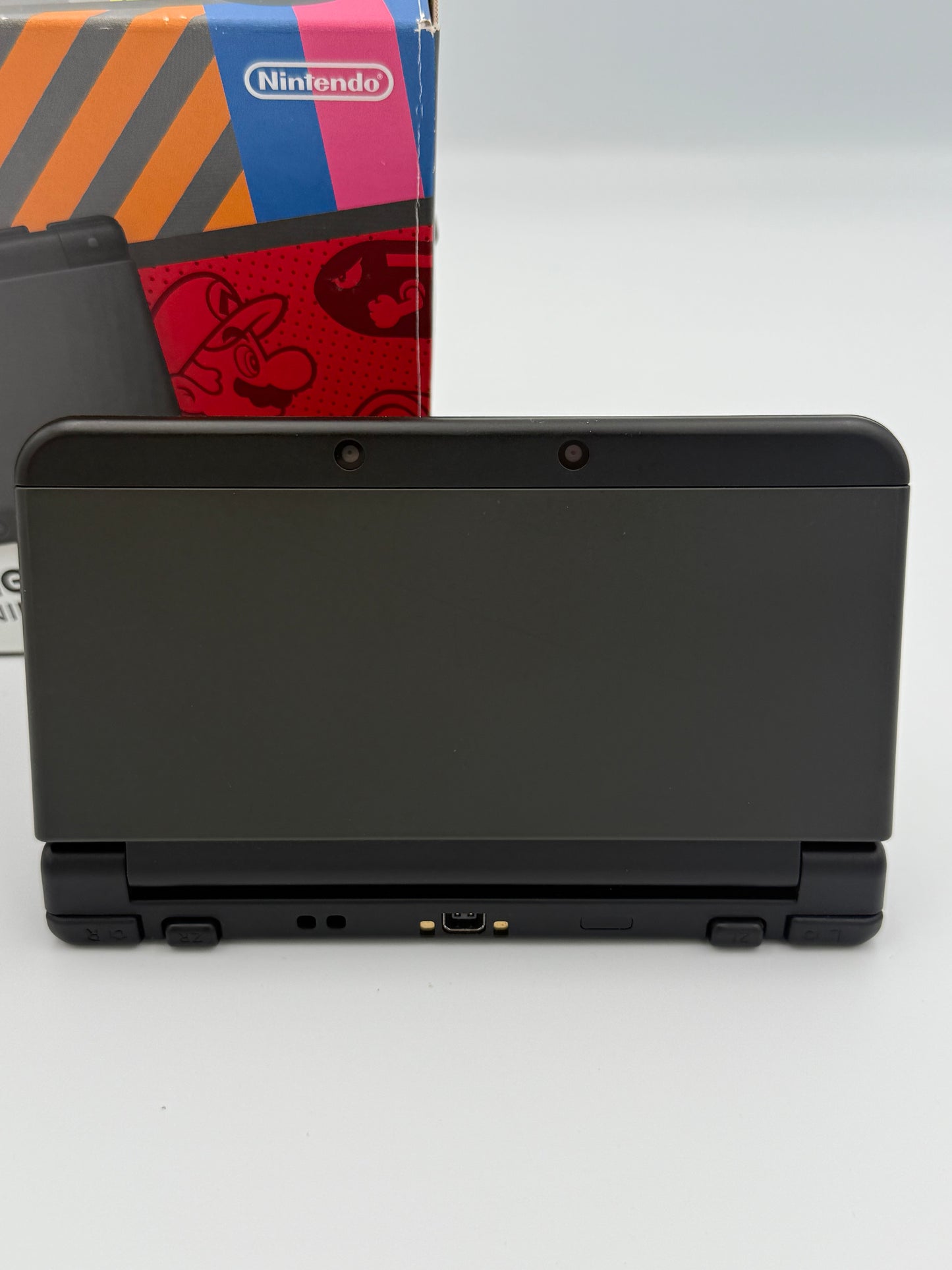 New Nintendo 3DS Black - Boxed