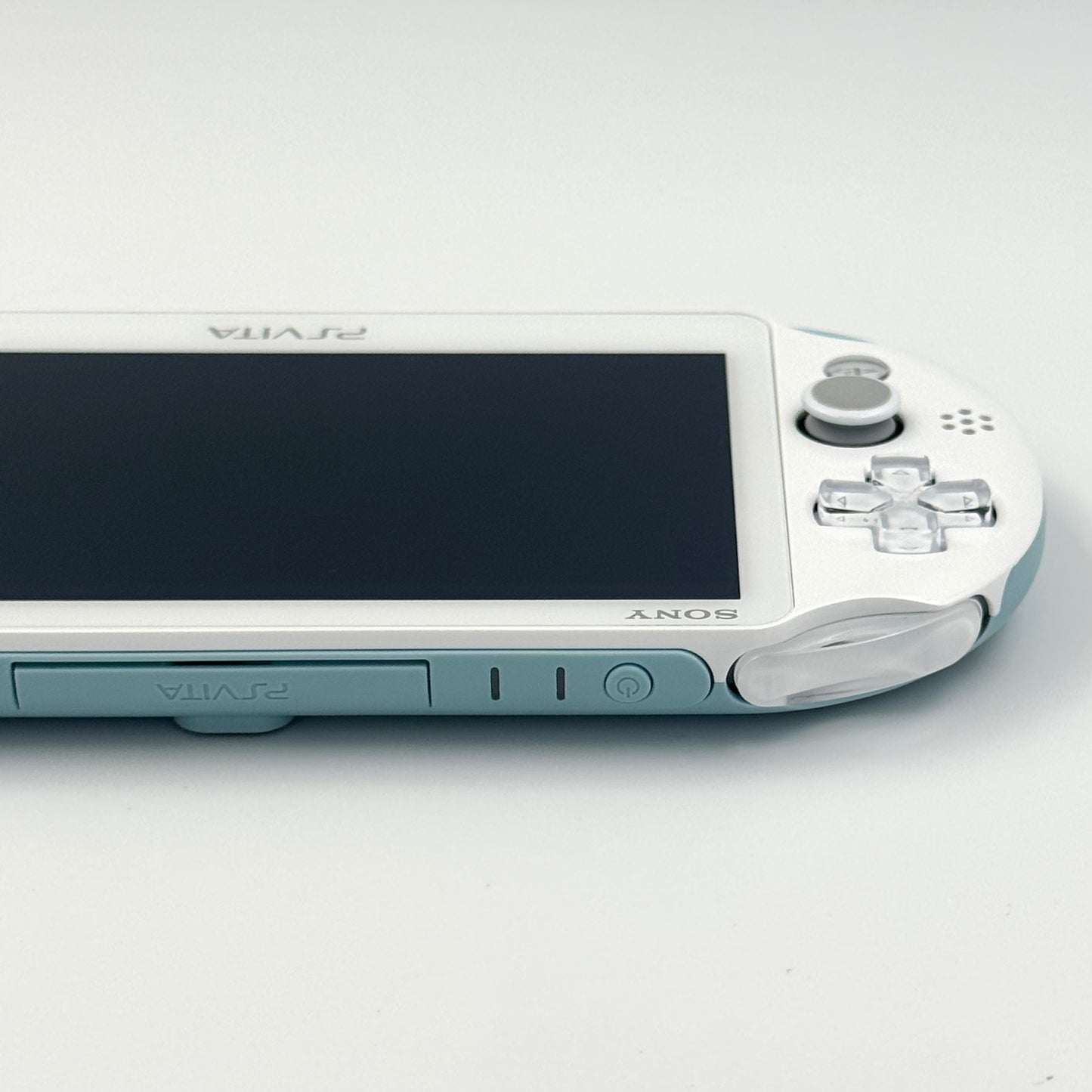 PS Vita 2000 – アクア・ブルー／ホワイト 🇯🇵