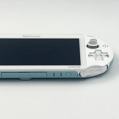 PS Vita 2000 – アクア・ブルー／ホワイト 🇯🇵