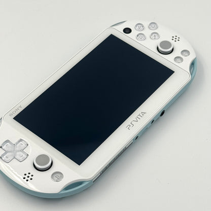 PS Vita 2000 – アクア・ブルー／ホワイト 🇯🇵