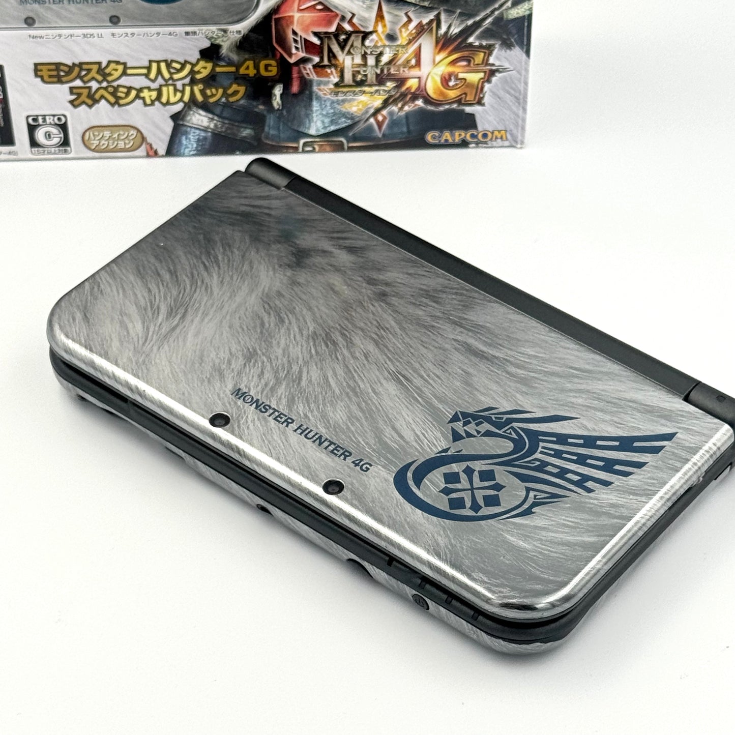 Newニンテンドー3DS LL モンスターハンター4G スペシャルパック