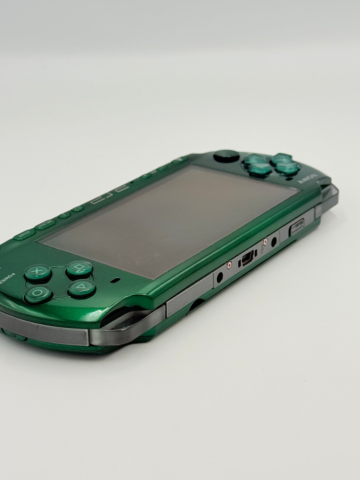 Sony PSP-3000 スピリティッド・グリーン Bグレード