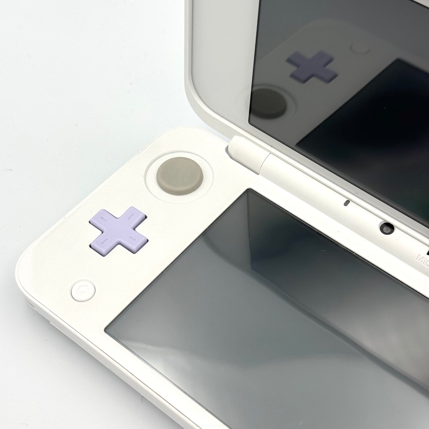 Newニンテンドー2DS LL – ホワイト×ラベンダー