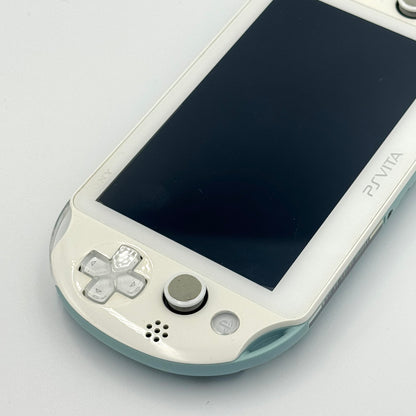 PS Vita – ホワイト / ライトブルー - グレードB