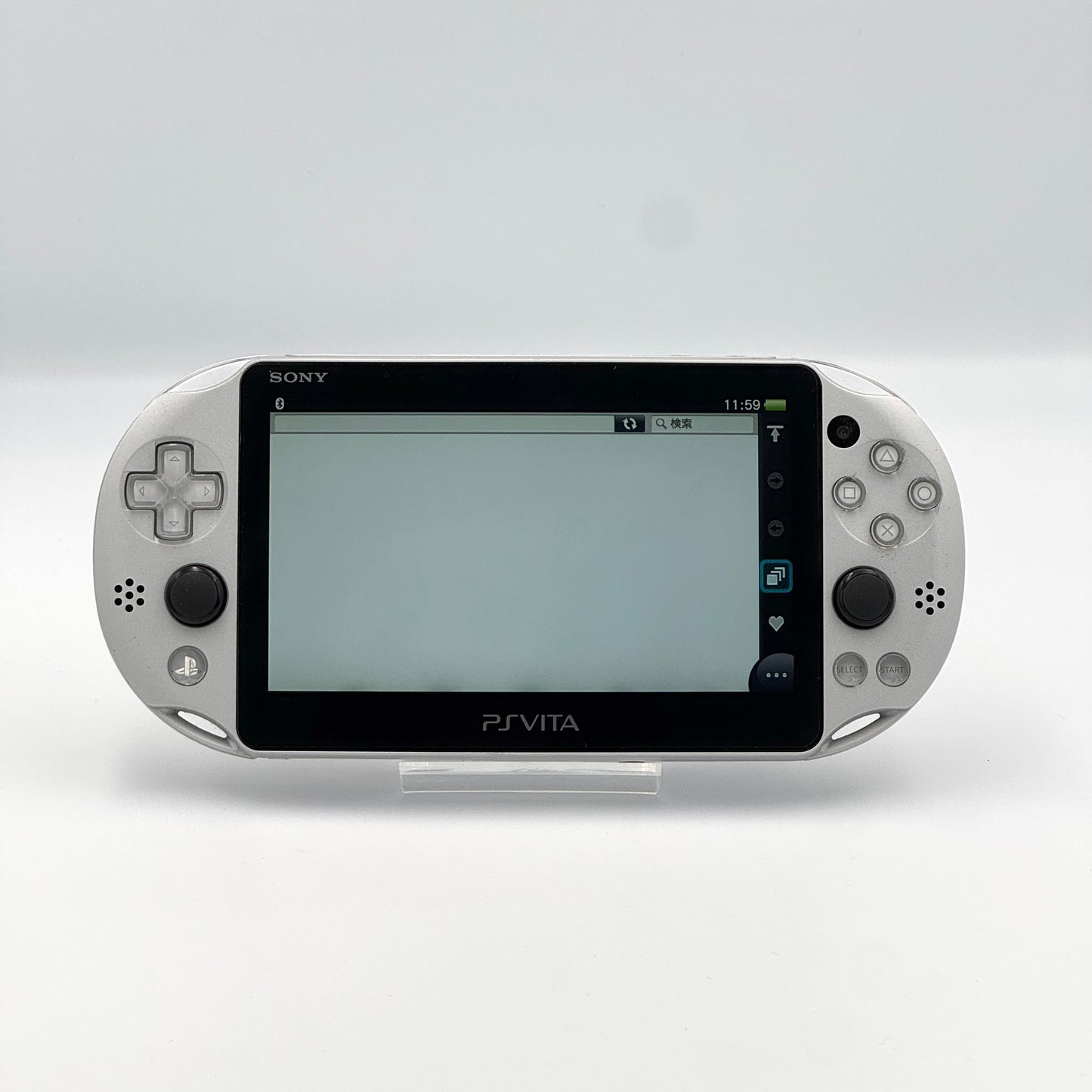 PS Vita – シルバーの箱