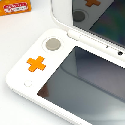 Newニンテンドー2DS LL ホワイト×オレンジ