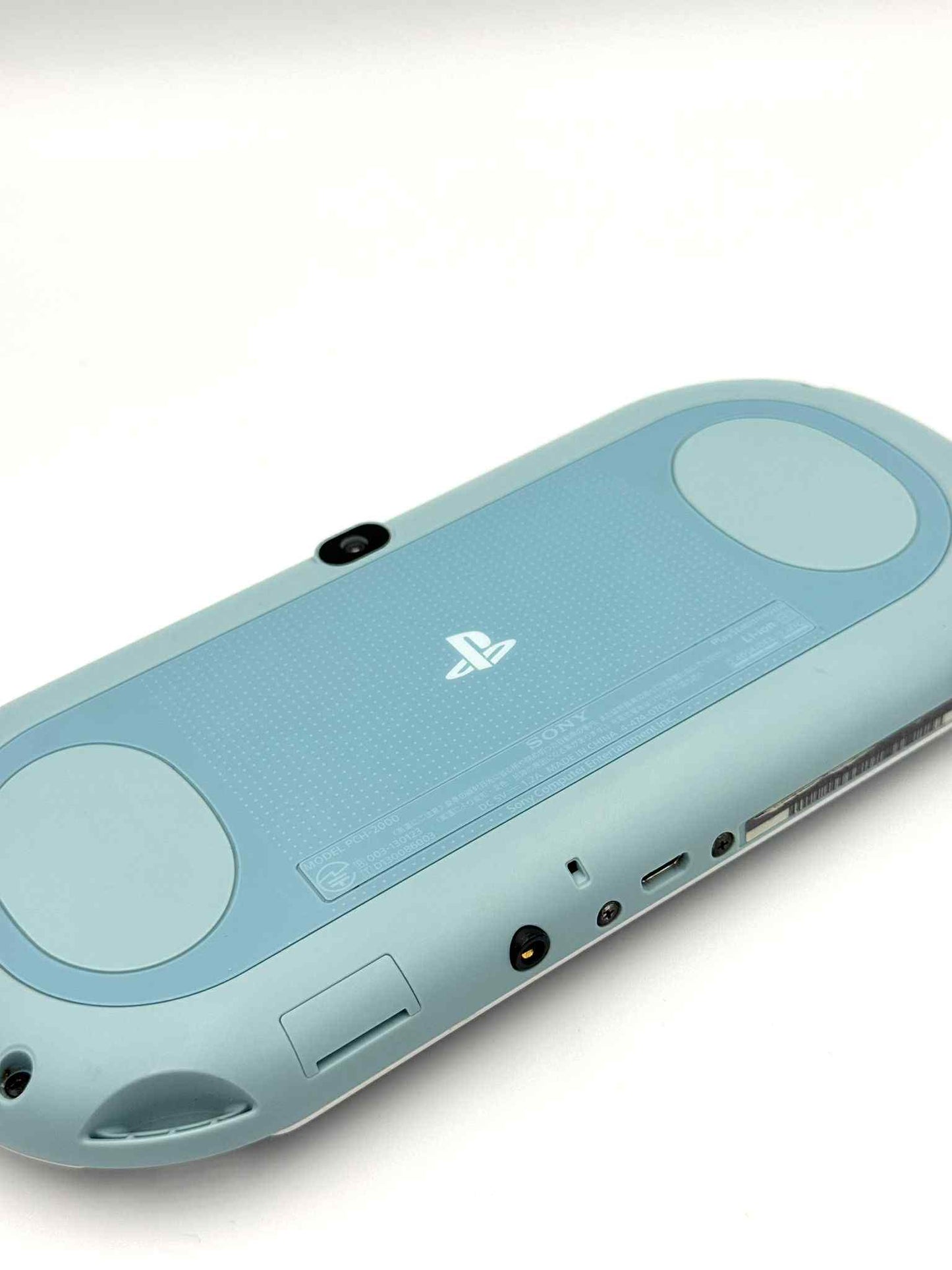 PS Vita 2000 – ホワイト＆ライトブルー🇯🇵 