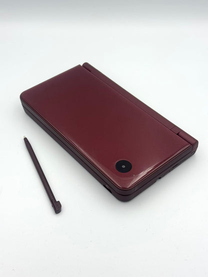 Nintendo DSi LL – Burgundy