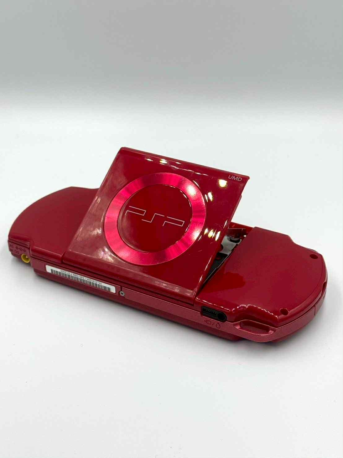 ソニー PSP-2000 – レッド