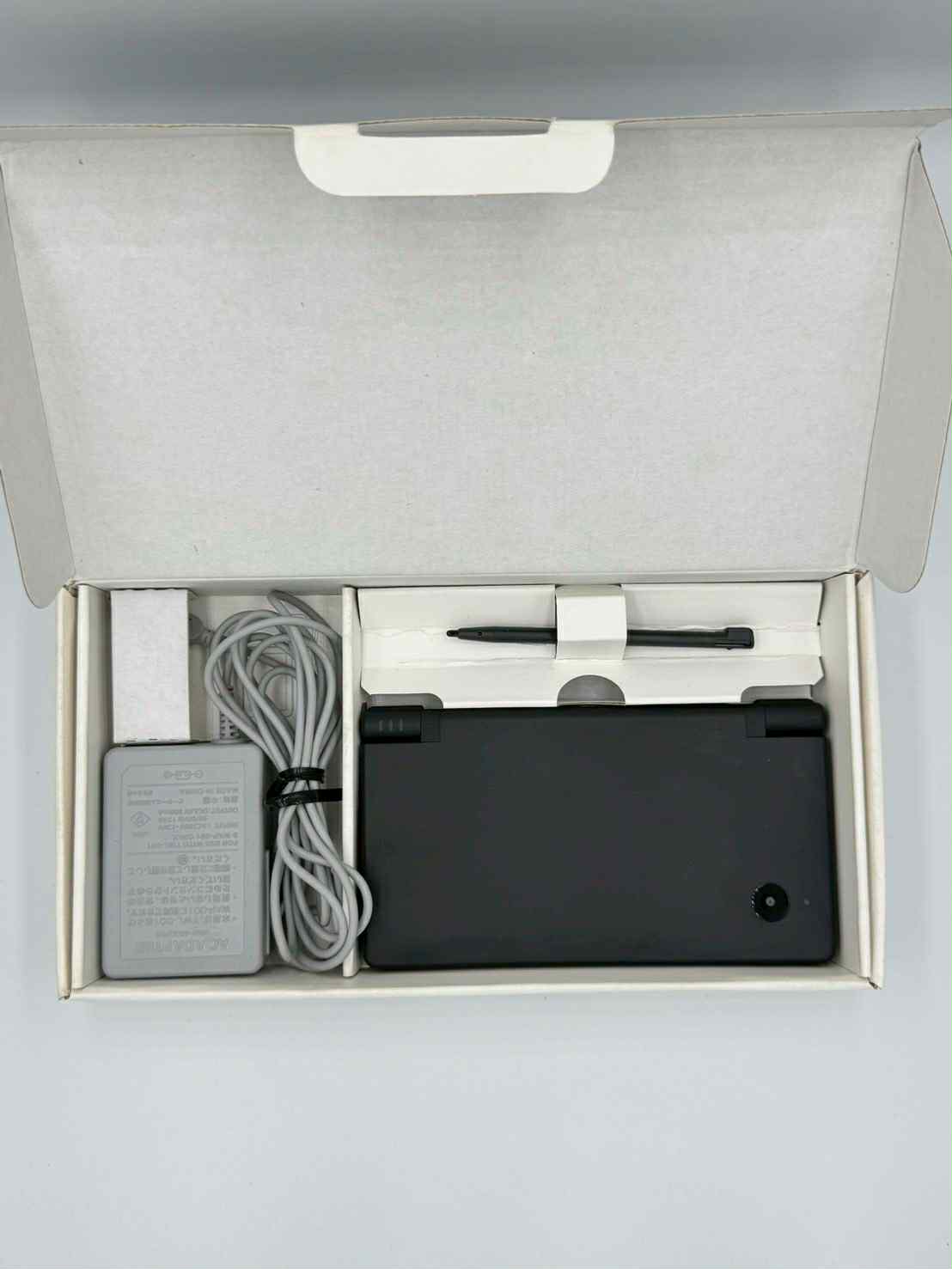 Nintendo DSi – Noire 