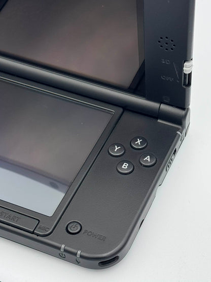 ニンテンドー3DS LL – ブラック（コンプリートボックス） 