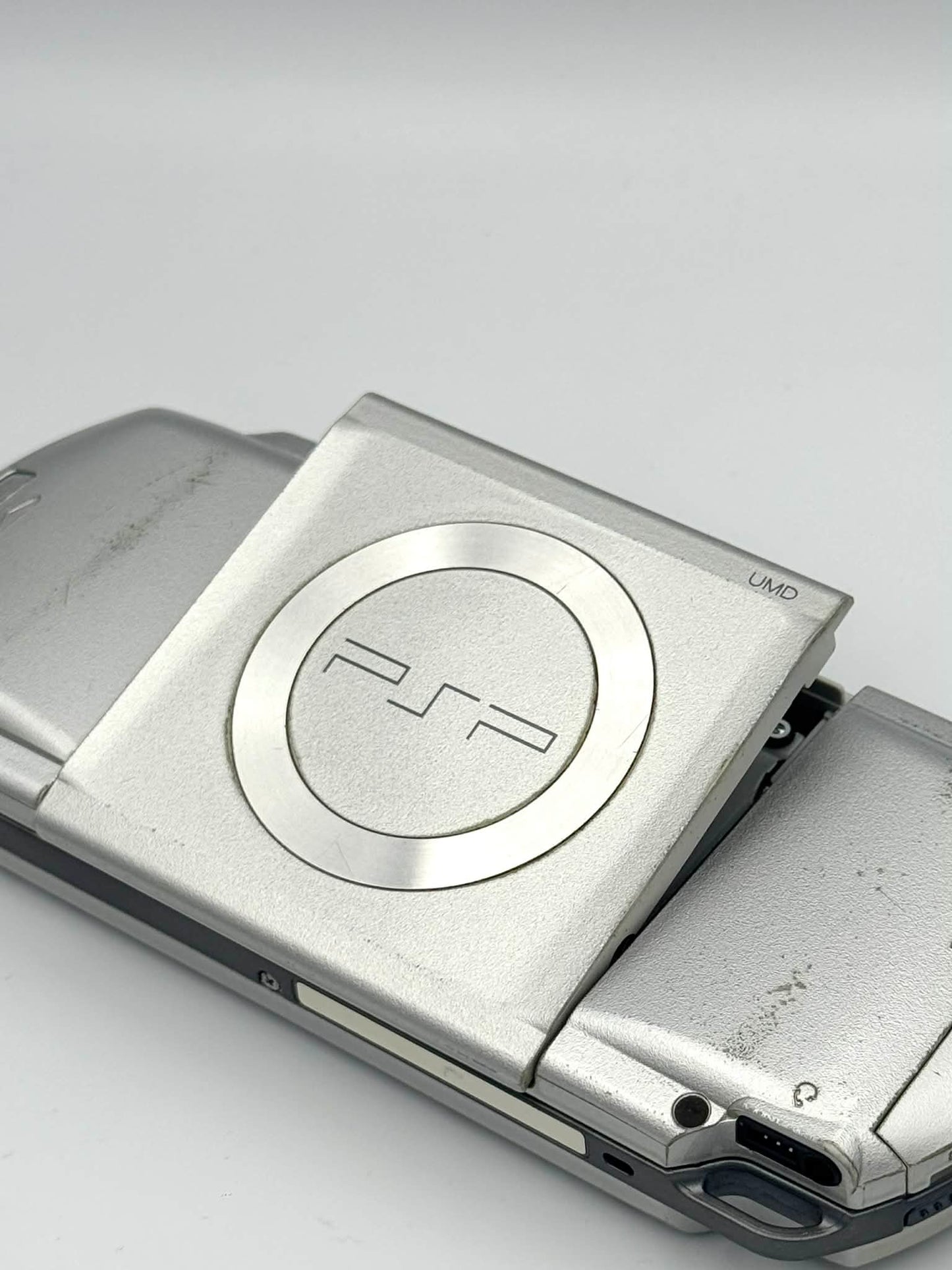 PSP 1000 – Silver