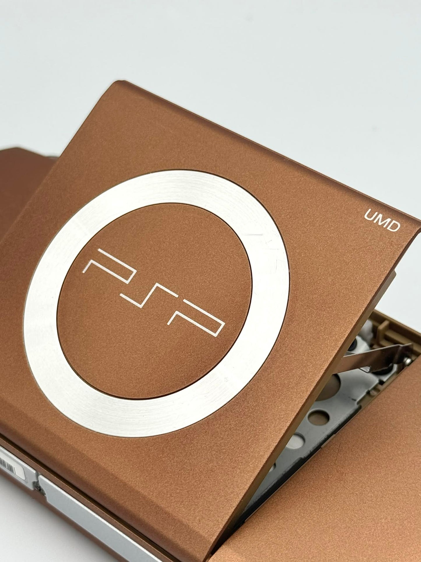 PSP 2000 – Édition Bronze 