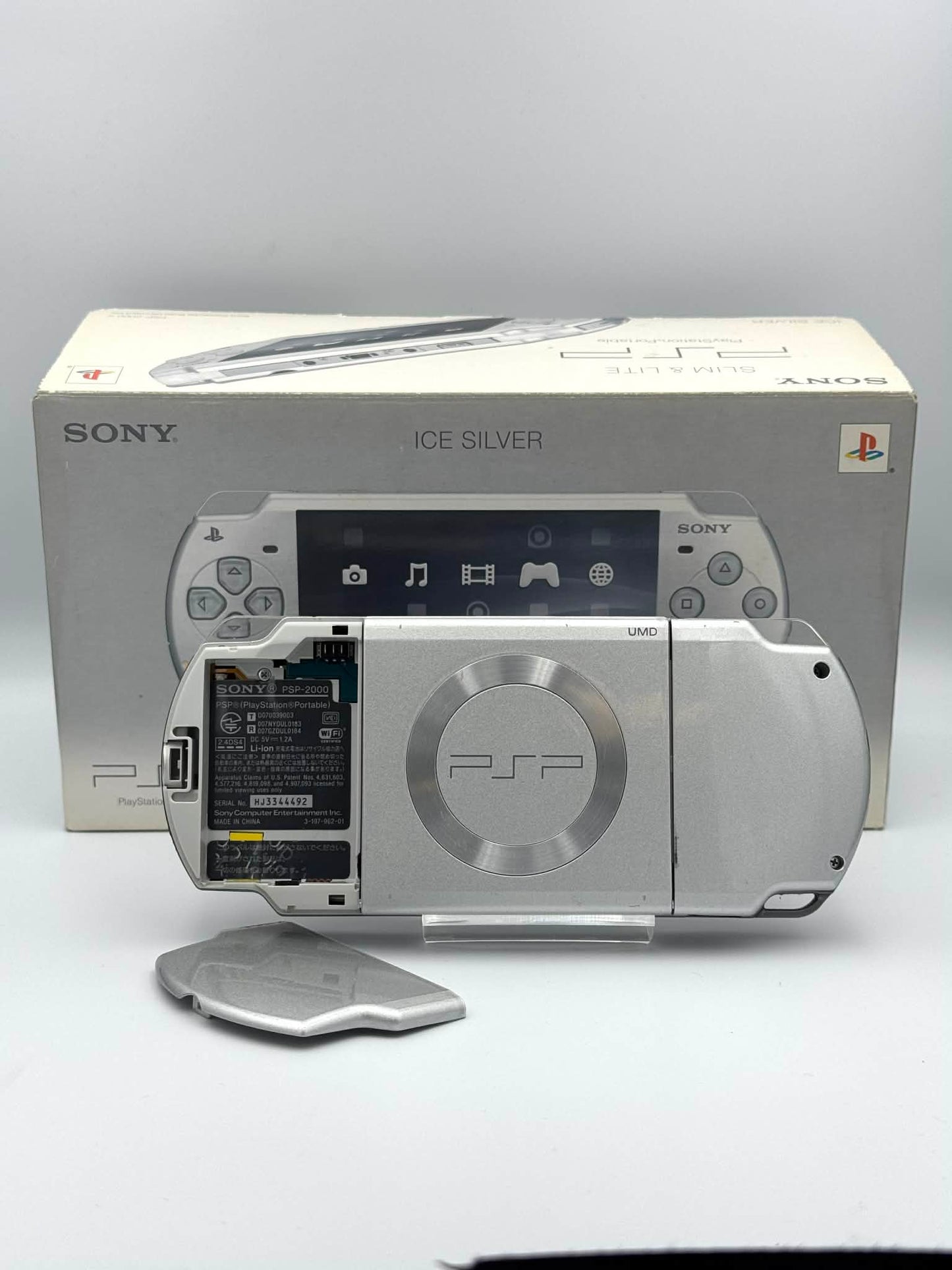 Sony PSP 2000 – Ice Silver (Boxed)