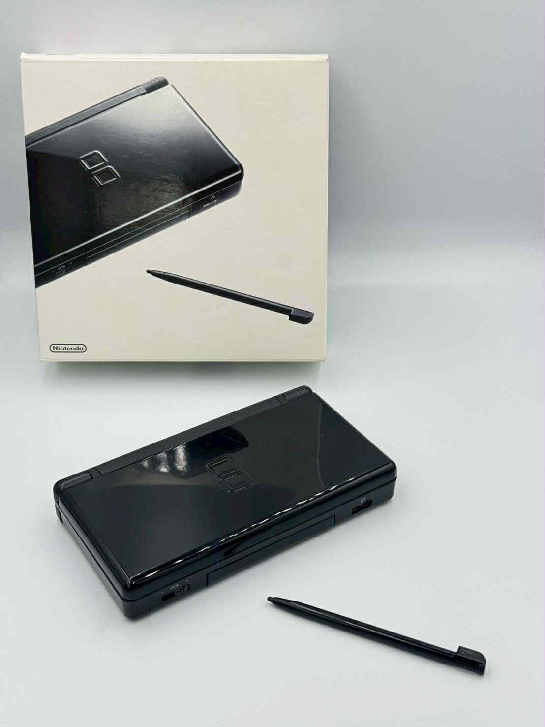 Nintendo DS Lite – Jet Black (Complete in Box)