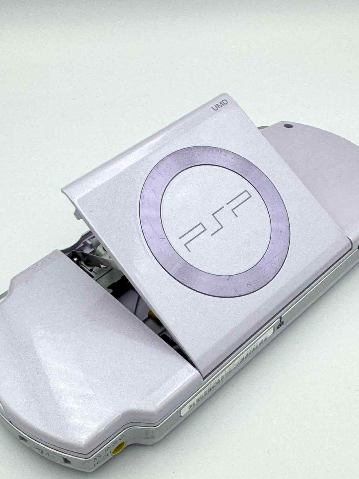 PSP 2000 ライト – パープル（ラベンダー）🇯🇵