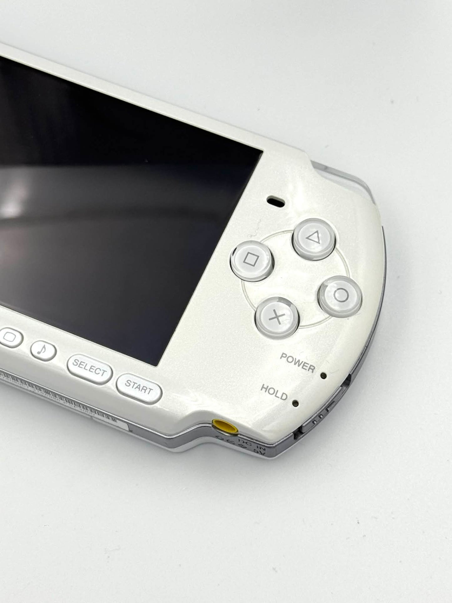 Sony PSP 3000 – Pearl White (Boxed)